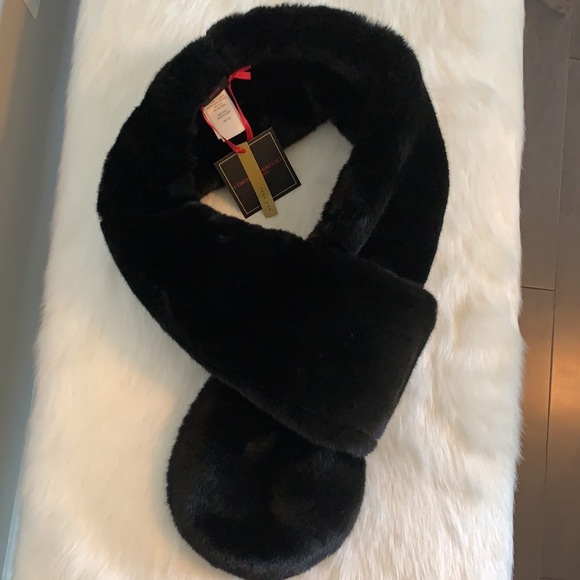 NWT Christian Siriano New York Black Plush faux fur scarf collar - Picture 4 of 7